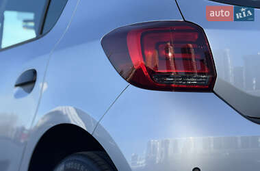 Хетчбек Renault Sandero 2020 в 