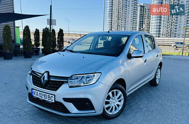 Хетчбек Renault Sandero 2020 в 