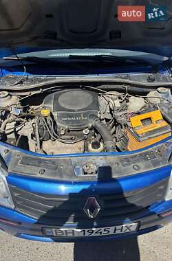 Хетчбек Renault Sandero 2011 в 
