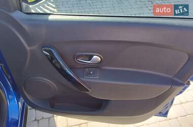 Хэтчбек Renault Sandero 2020 в 