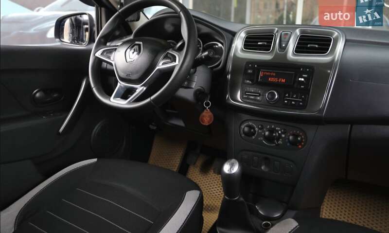 Хэтчбек Renault Sandero 2017 в Харькове