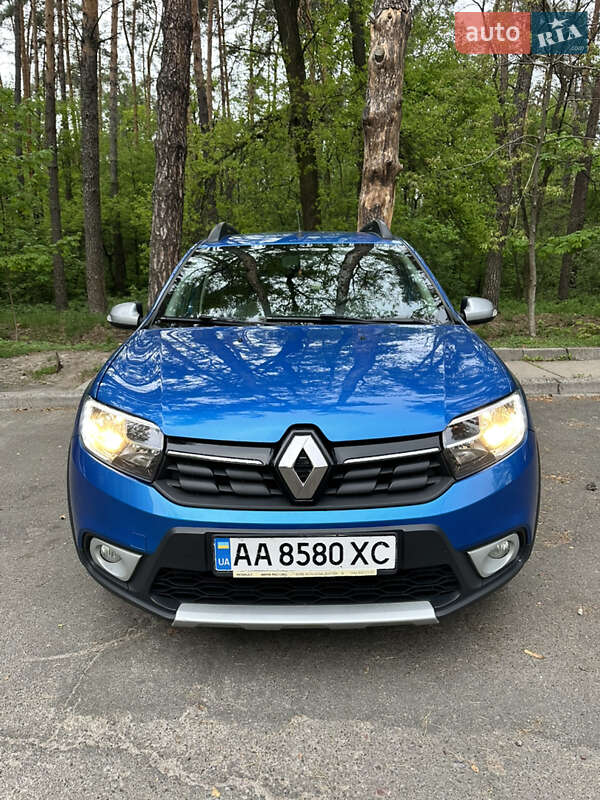 Хетчбек Renault Sandero 2019 в 