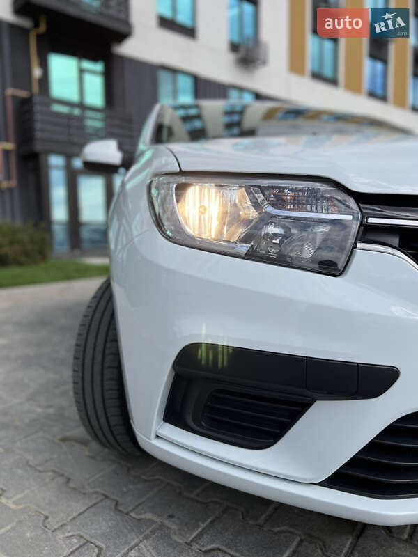 Хэтчбек Renault Sandero 2022 в Киеве