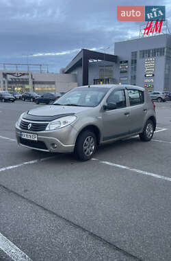 Хетчбек Renault Sandero 2012 в Києві