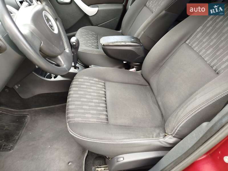 Хетчбек Renault Sandero 2012 в Києві