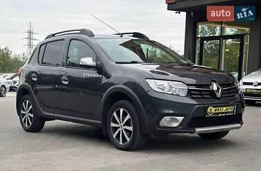 Хетчбек Renault Sandero 2021 в Чернівцях