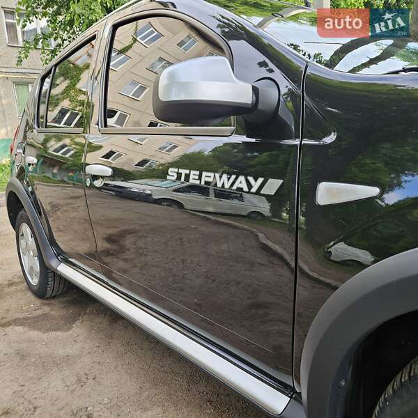 Хетчбек Renault Sandero 2012 в Харкові фото 3 Хетчбек Renault Sandero 2012 в Харкові