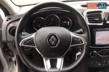 Хетчбек Renault Sandero 2019 в 