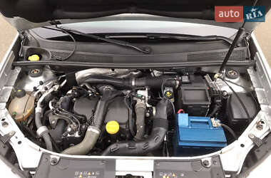 Хетчбек Renault Sandero 2019 в 