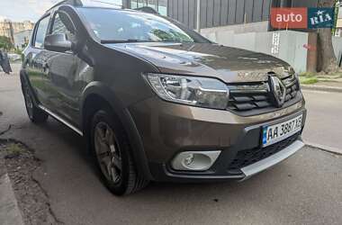 Хэтчбек Renault Sandero 2018 в Киеве