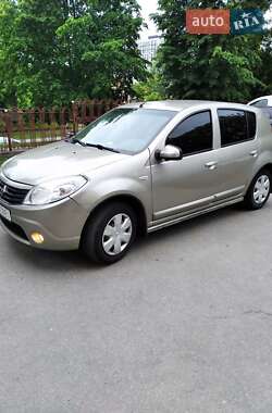 Хэтчбек Renault Sandero 2011 в Виннице