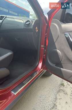 Хэтчбек Renault Sandero 2019 в 