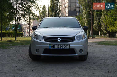 Хетчбек Renault Sandero 2012 в Дніпрі