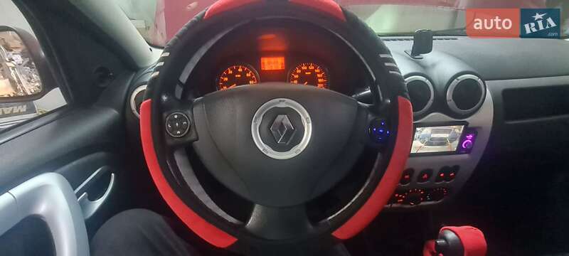 Хетчбек Renault Sandero 2011 в Одесі