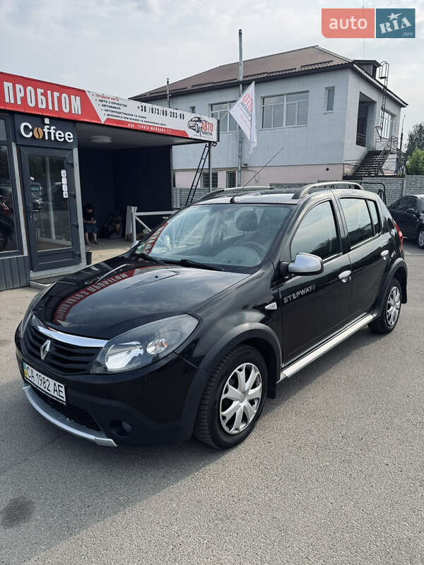 Renault Sandero 2012