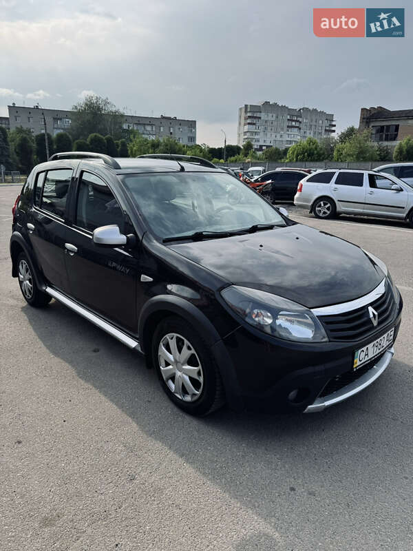 Renault Sandero 2012