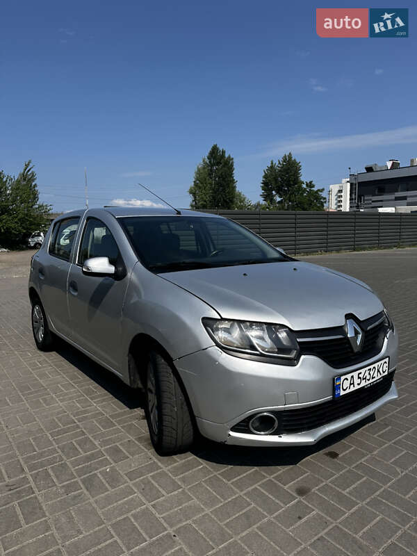 Хэтчбек Renault Sandero 2014 в Черкассах