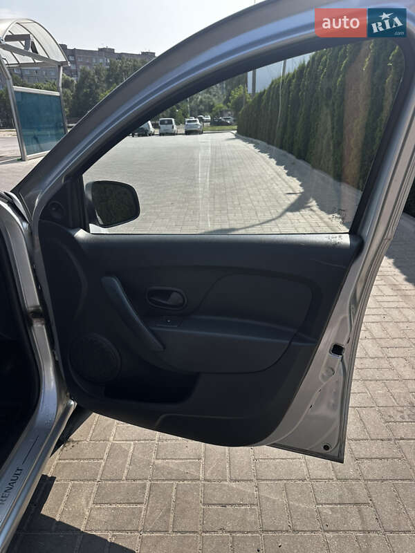 Хэтчбек Renault Sandero 2014 в Черкассах