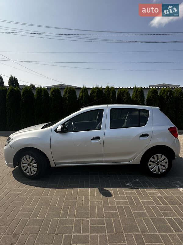 Хэтчбек Renault Sandero 2014 в Черкассах