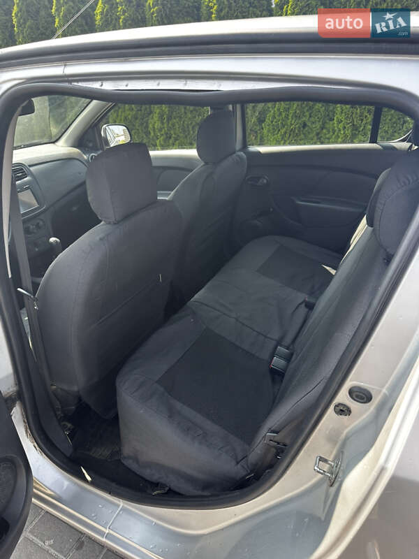 Хэтчбек Renault Sandero 2014 в Черкассах