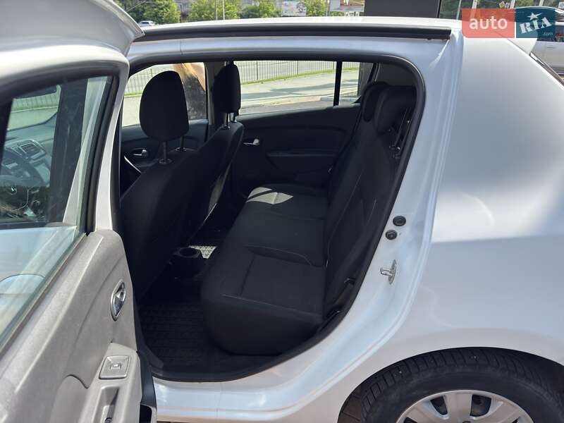Хэтчбек Renault Sandero 2020 в Хмельницком
