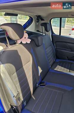 Хэтчбек Renault Sandero 2020 в 