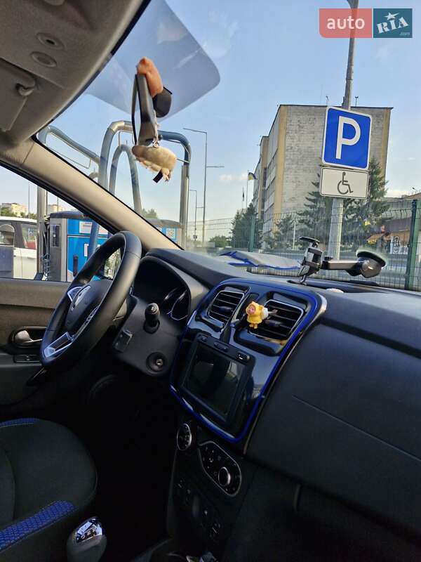 Хэтчбек Renault Sandero 2020 в Киеве