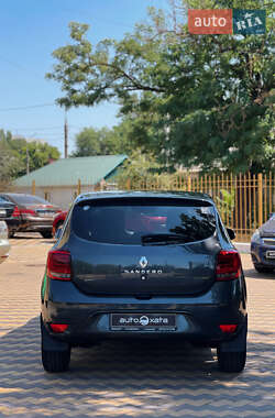 Хэтчбек Renault Sandero 2021 в 