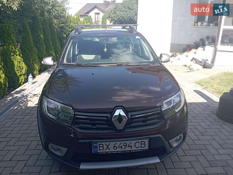 Хэтчбек Renault Sandero 2017 в Ровно