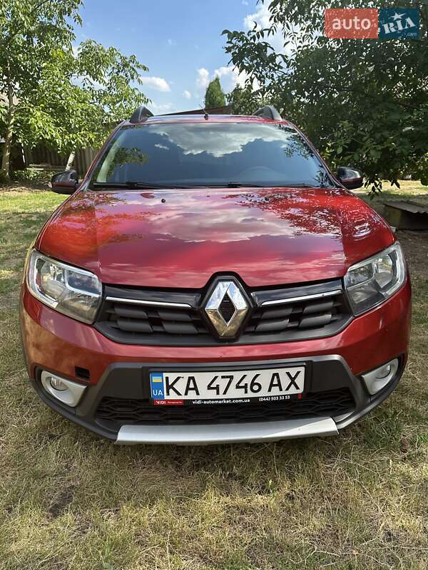 Хэтчбек Renault Sandero 2019 в 
