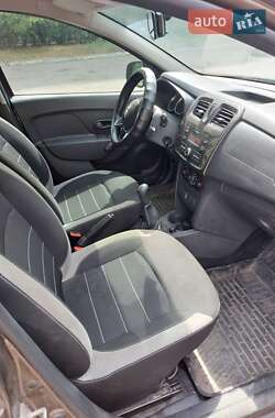 Хэтчбек Renault Sandero 2021 в 