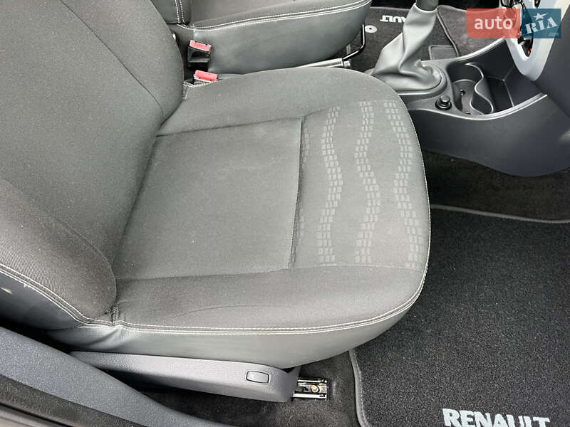 Хэтчбек Renault Sandero 2012 в Киеве