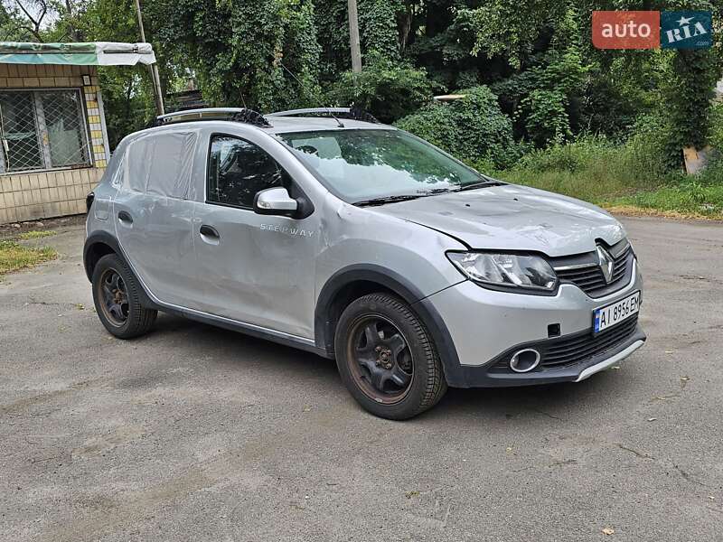 Renault Sandero 2014