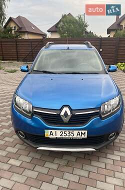 Хэтчбек Renault Sandero 2015 в Киеве