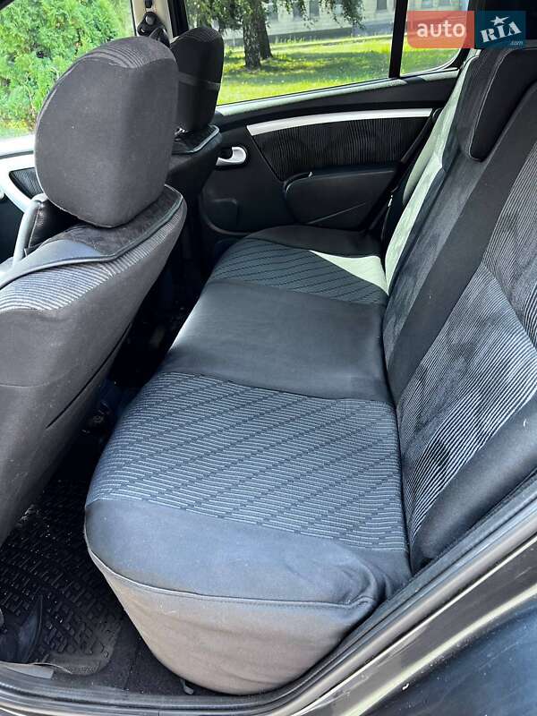 Хэтчбек Renault Sandero 2009 в Черкассах фото 13 Хэтчбек Renault Sandero 2009 в Черкассах