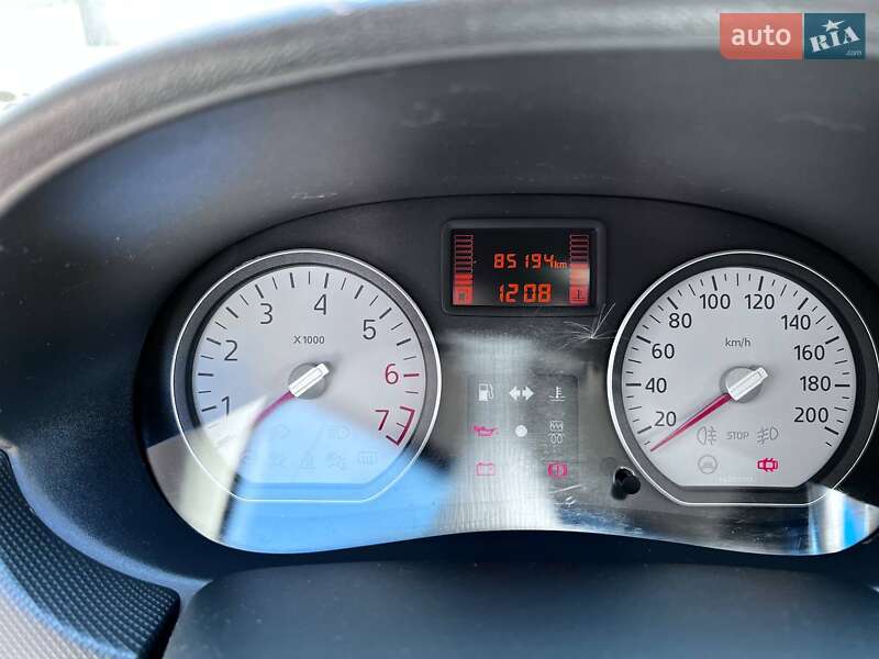 Хэтчбек Renault Sandero 2009 в Черкассах фото 15 Хэтчбек Renault Sandero 2009 в Черкассах