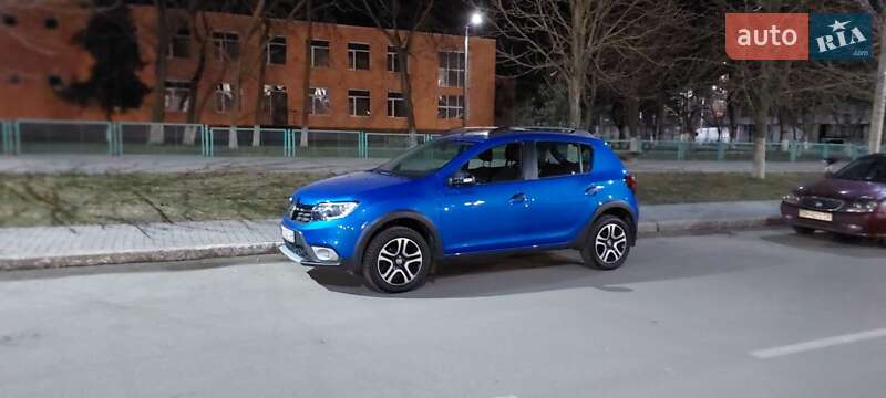 Хэтчбек Renault Sandero 2020 в Измаиле