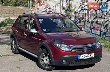 Хетчбек Renault Sandero 2013 в Полтаві