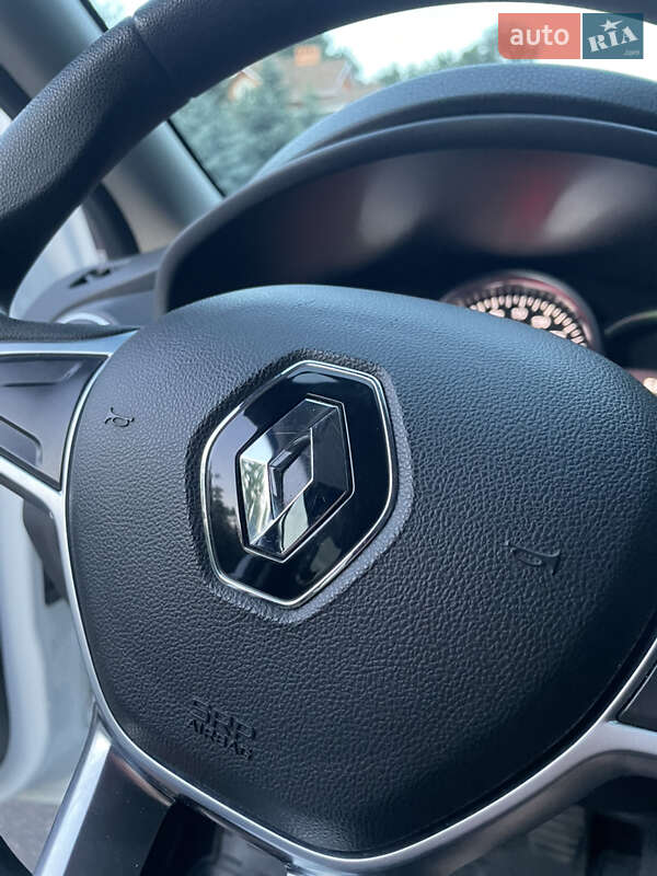 Хэтчбек Renault Sandero 2021 в Киеве