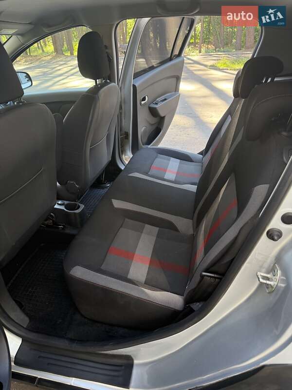 Хэтчбек Renault Sandero 2019 в Черкассах фото 9 Хэтчбек Renault Sandero 2019 в Черкассах