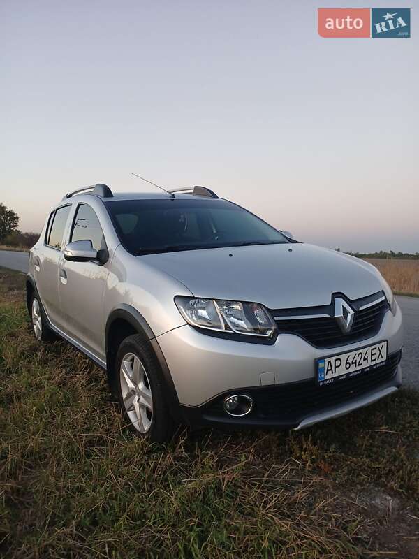 Хэтчбек Renault Sandero 2016 в Запорожье фото 5 Хэтчбек Renault Sandero 2016 в Запорожье