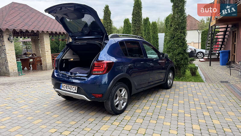 Хэтчбек Renault Sandero 2019 в Сваляве