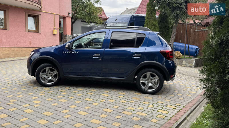 Хэтчбек Renault Sandero 2019 в Сваляве