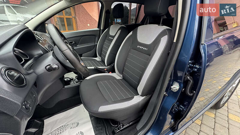 Хэтчбек Renault Sandero 2019 в Сваляве