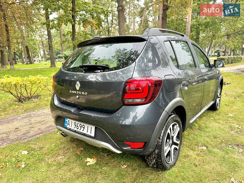 Хэтчбек Renault Sandero 2020 в Ирпене