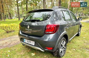 Хэтчбек Renault Sandero 2020 в 