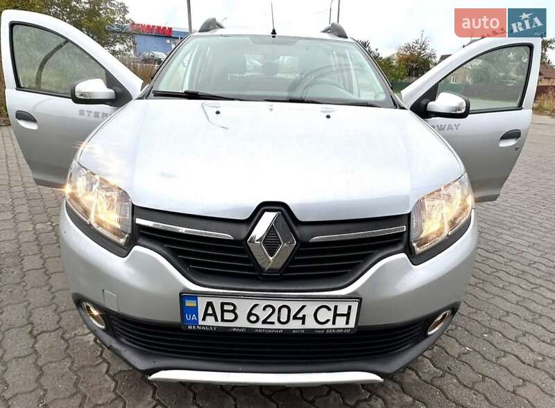 Позашляховик / Кросовер Renault Sandero 2015 в Жмеринці