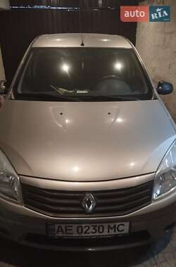 Хэтчбек Renault Sandero 2012 в Днепре