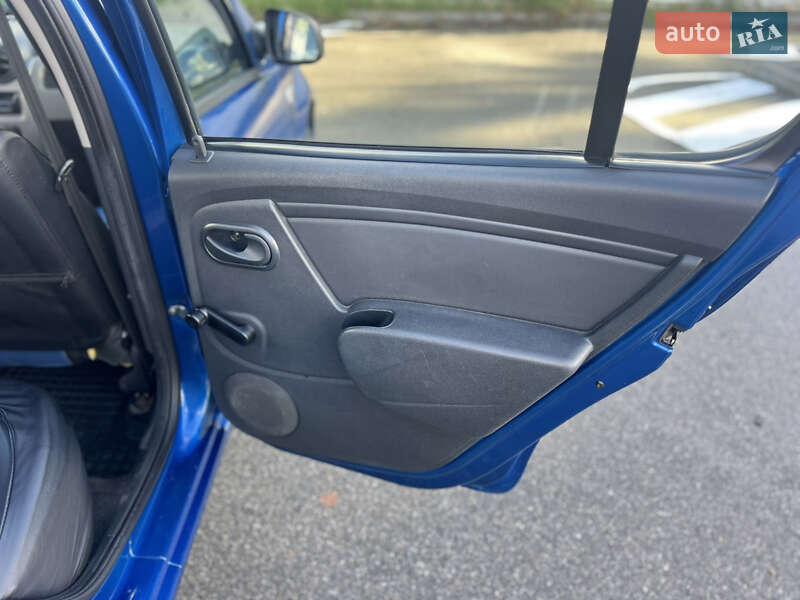 Хетчбек Renault Sandero 2009 в Києві