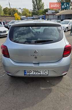 Хэтчбек Renault Sandero 2021 в 
